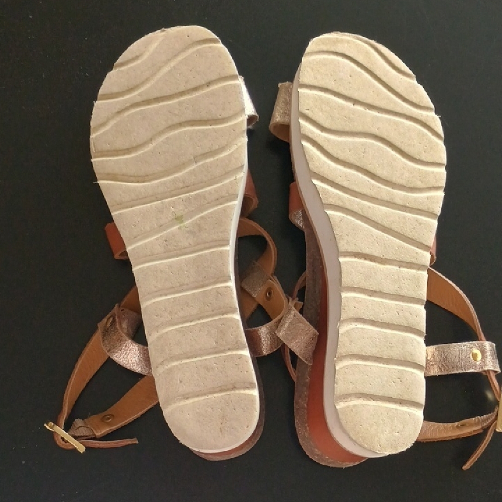 Diba True Leather Strappy Brown and Gold Women's Sandals - Picture 6 of 9